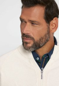 JP1880 Kofta - natur melange