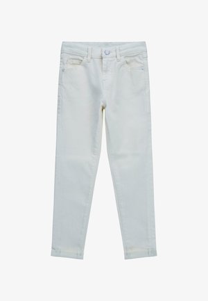 Pantaloni in denim bianco con una forma aderente, design a cinque tasche e orlo risvoltabile. Presentano una chiusura frontale con bottone e dettagli di cuciture leggere.