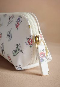 Nem kiválasztott, ecru billie and friends