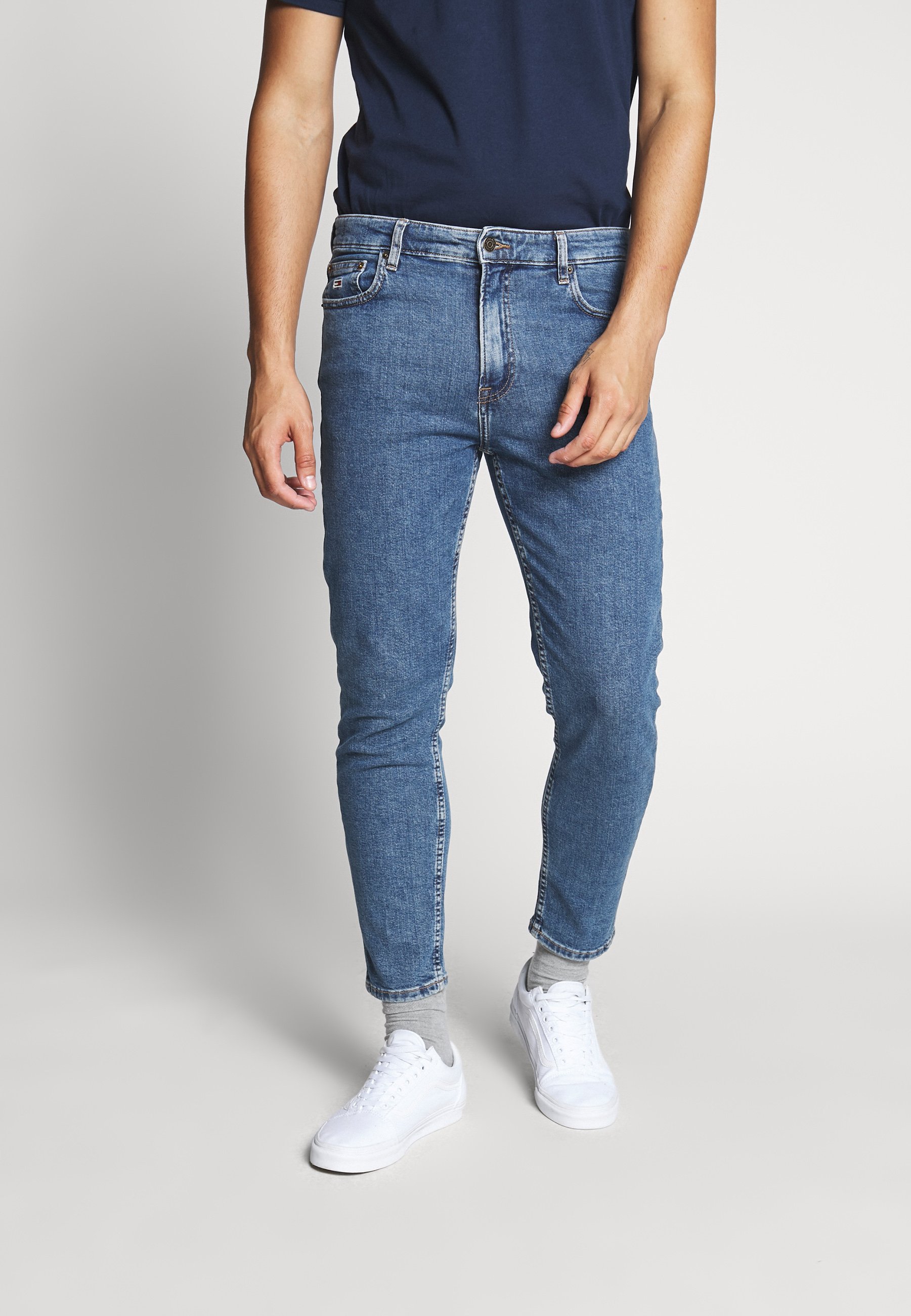 tommy jeans dad jeans