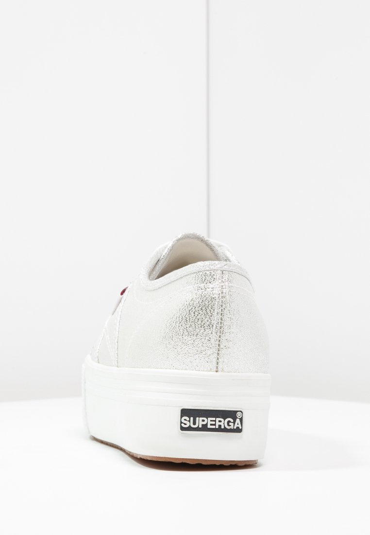 superga 2759
