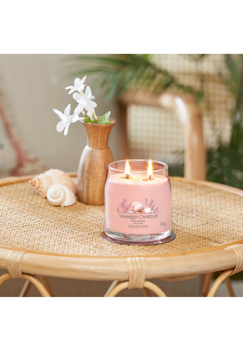 Yankee Candle SIGNATURE MEDIUM JAR PINK SANDS - Duftkerze - pink/nicht definiert