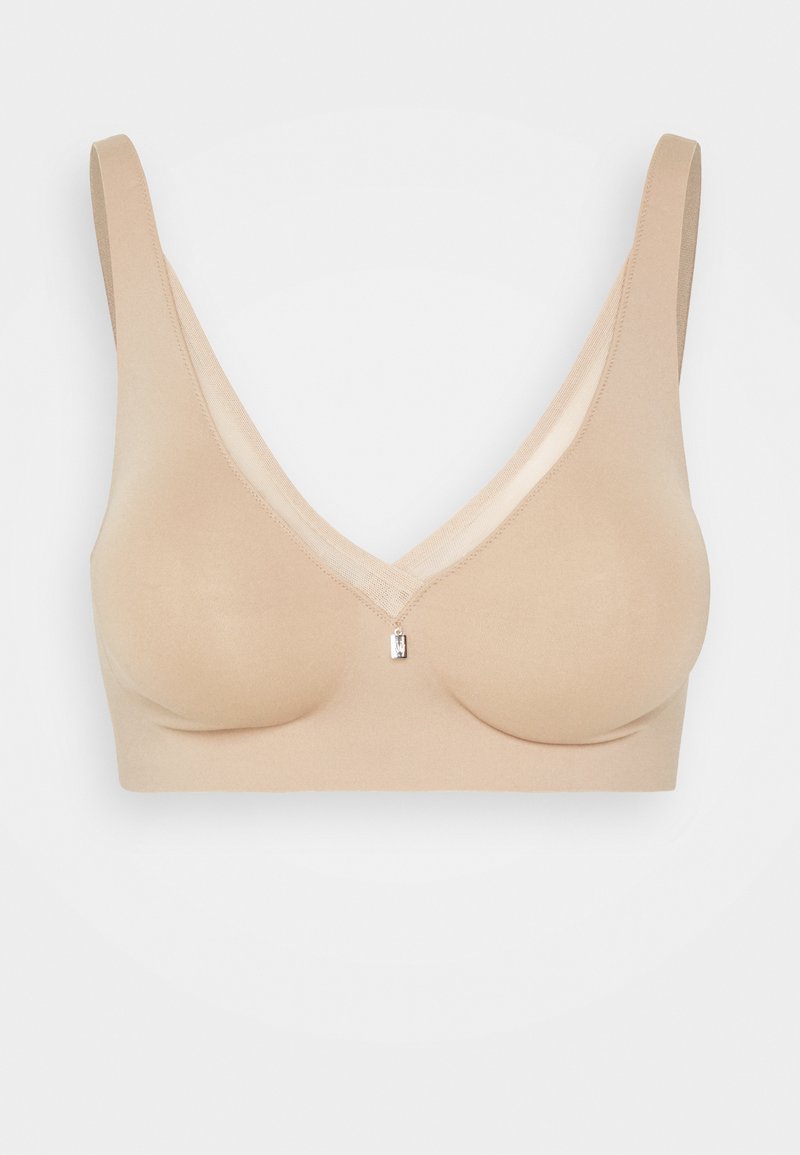 Triumph T-shirt BH nude Triumph T-shirt BH nude