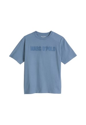 Niebieski T-shirt z krótkim rękawem, z wyhaftowanym napisem ""MARC O'POLO"" na piersi i okrągłym dekoltem.