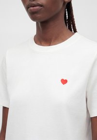 JDY JDYPISA - T-shirt imprimé - cloud dancer