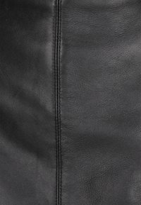 DreiMaster Gonna a campana - black