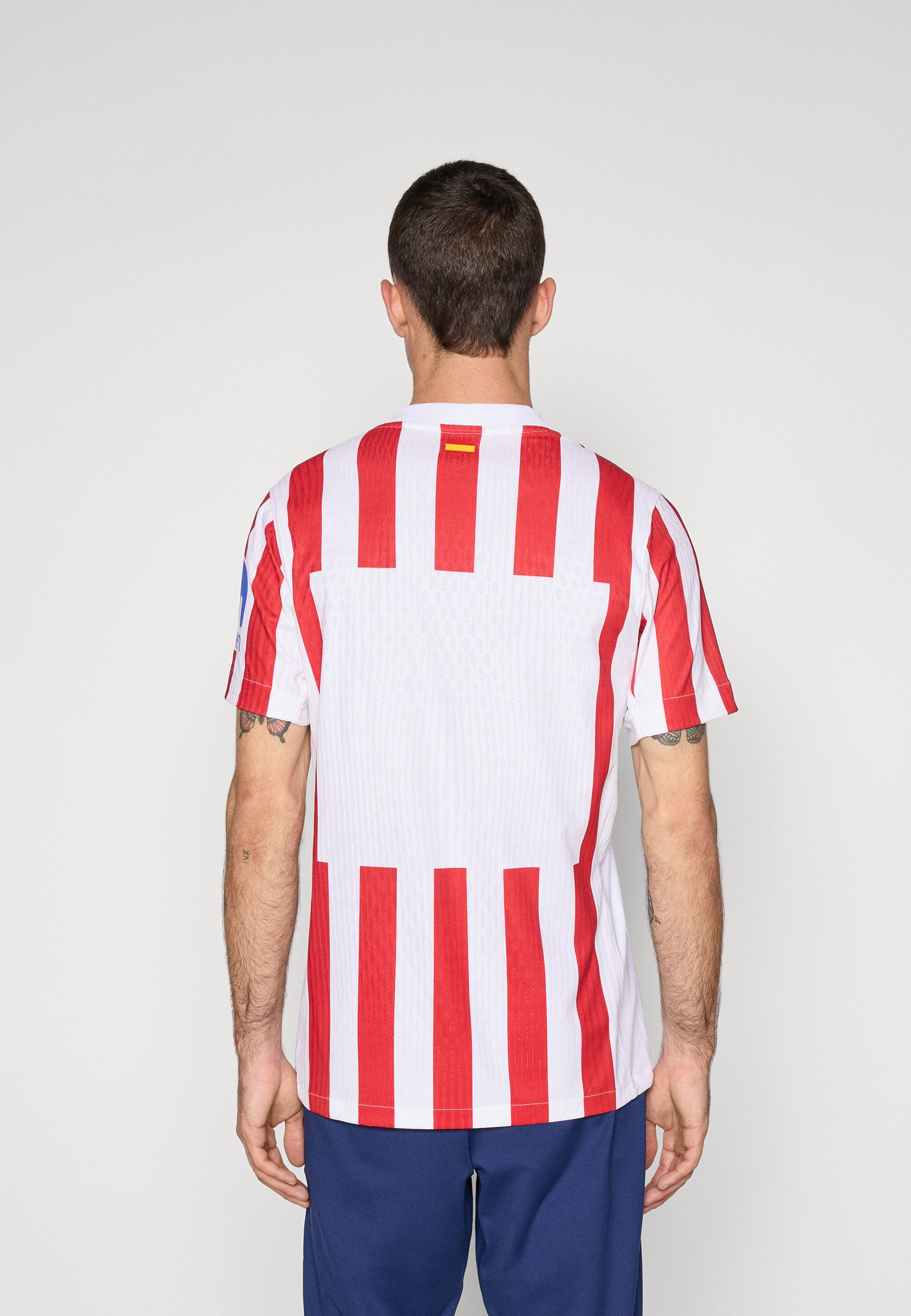 Nike Atlético Madrid シャツ 赤/白 Atlético Madrid Kit & Shirts 2025/26. Nike ZA