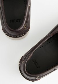 Next REGULAR FIT - Jachtárska obuv - chestnut brown