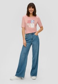 s.Oliver MIT FRONT - T-Shirt print - pfirsich