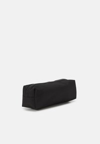 Calvin Klein Jeans BACK TO SCHOOL PENCIL CASE UNISEX