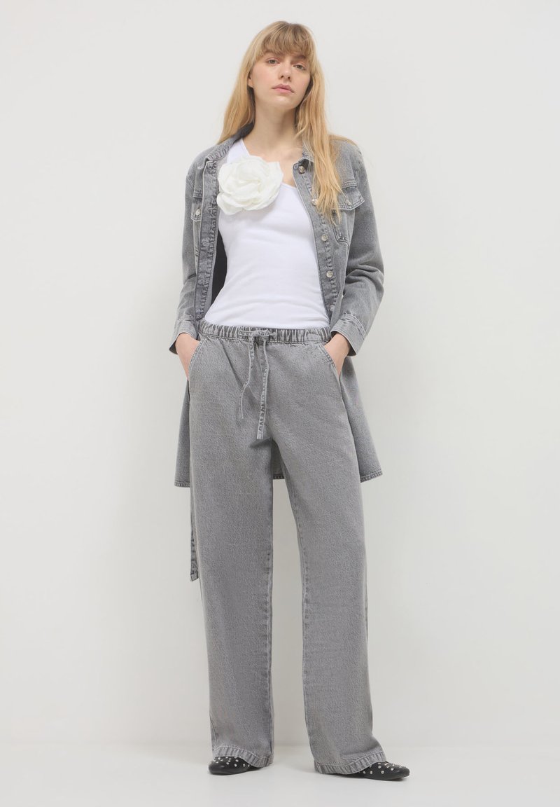 Calliope JOGGER Jeans a sigaretta grigio denim