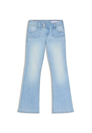 Svijetloplave traperice s laganim izblijedjenjem, širokih nogavica, dva prednja džepa, dvostruki zatvarač na gumbe i prorezi za remen.