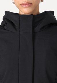 Vero Moda Petite Chaqueta de invierno - black