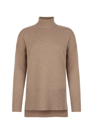 Brun rullekravesweater lavet af blødt strikmateriale, med ribbet detaljer ved kraven og kanten, en afslappet pasform og lagdelt design.