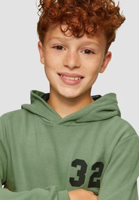 s.Oliver Kapuzenpullover - grün