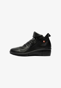 Unselected, black