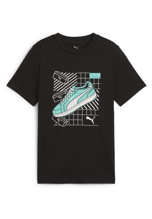 Czarny T-shirt z grafiką turkusowego buta sportowego z białymi akcentami, geometrycznymi wzorami i tekstem, przedstawiający retro wzór.