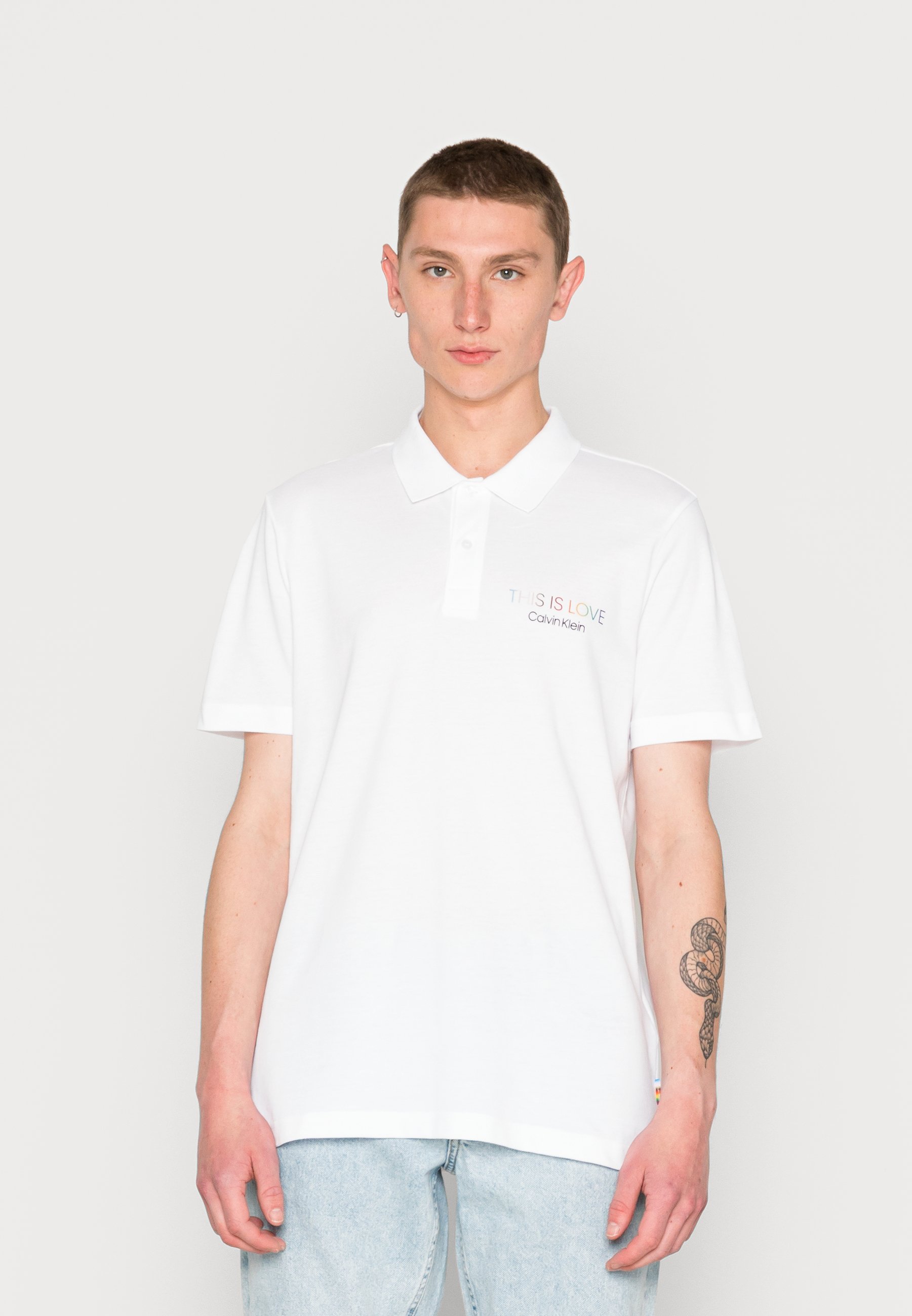 Calvin Klein PRIDE LOVE UNISEX - Poloshirt - bright white/wit - Zalando.nl