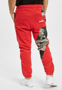 Dangerous DNGRS Treniņtērpa apakšdaļas - red