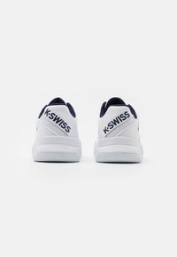 K-SWISS COURT EXPRESS CARPET - Nurmikentän kengät - white/navy