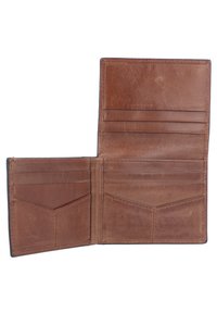 Portefeuille en cuir marron avec plusieurs emplacements pour cartes, présentant une texture lisse et un grain subtil, plié ouvert montrant les compartiments intérieurs.