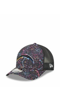 Casquette noire avec un motif éclaboussé coloré. Elle présente un logo brodé proéminent en bleu et jaune, ainsi qu'un dos en mesh pour la respirabilité.