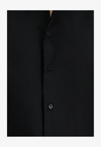 No seleccionado, black