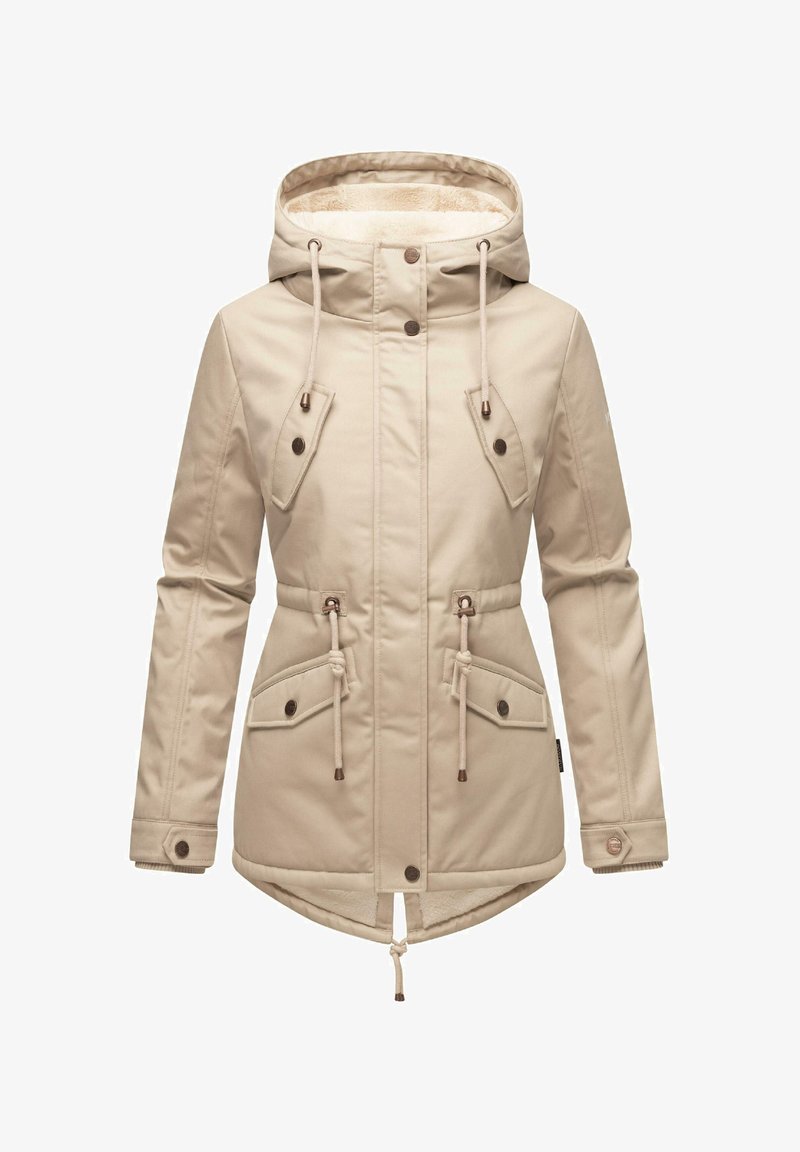 Beige vízálló kabát műszőrme béléssel ellátott kapucnival, húzózsinórral a deréknál, két fedett zsebbel és elülső cipzárral. Sima textúra és laza szabás.