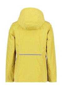 Gelbe wasserdichte Jacke mit Kapuze, mit kontrastierenden Nähten, einer mit Reißverschluss versehenen Rückentasche und einer glatten, glänzenden Textur.