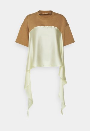 Rejina Pyo WYNNE  - T-shirt z nadrukiem