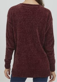 Oxmo Neule - red