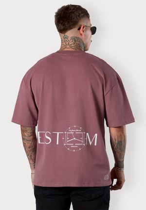 LES MOMENTS MÉMORABLE OVERSIZED - T-Shirt print - rosebrown