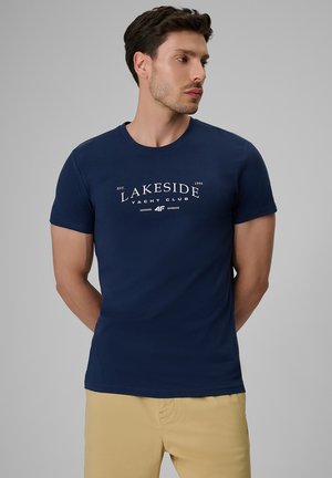4F - T-shirt z nadrukiem