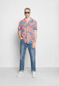 Levi's® CLASSIC CAMPER - Camisa - yellows/oranges
