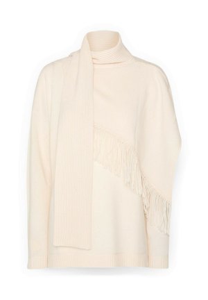 Pullover color crema con colletto alto a costine, attacco per sciarpa e dettaglio a frange diagonale su un lato. Tessuto a maglia morbido e testurizzato.