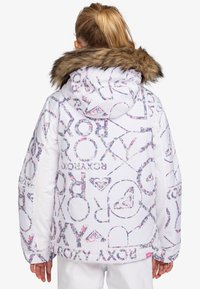 Hvid vinterjakke med blomsterprint og Roxy-logoer, udstyret med en pelsforet hætte, lange ærmer og en afslappet pasform.