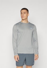 New Balance - SPORT ESSENTIALS LONG SLEEVE - Top s dlouhým rukávem - slate grey Miniatura obrázku 1