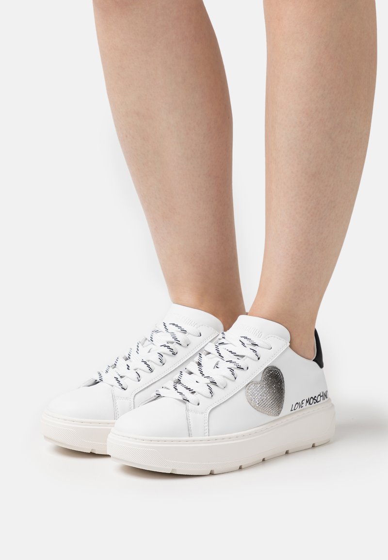 Love Moschino Trainers white Zalando.co.uk