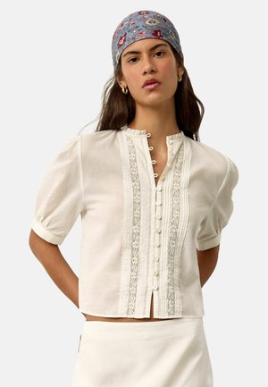 BHOEM, REGULAR FIT - ROMANTIC SHORT SLEEVE BLOUSE - Button-down blouse - white