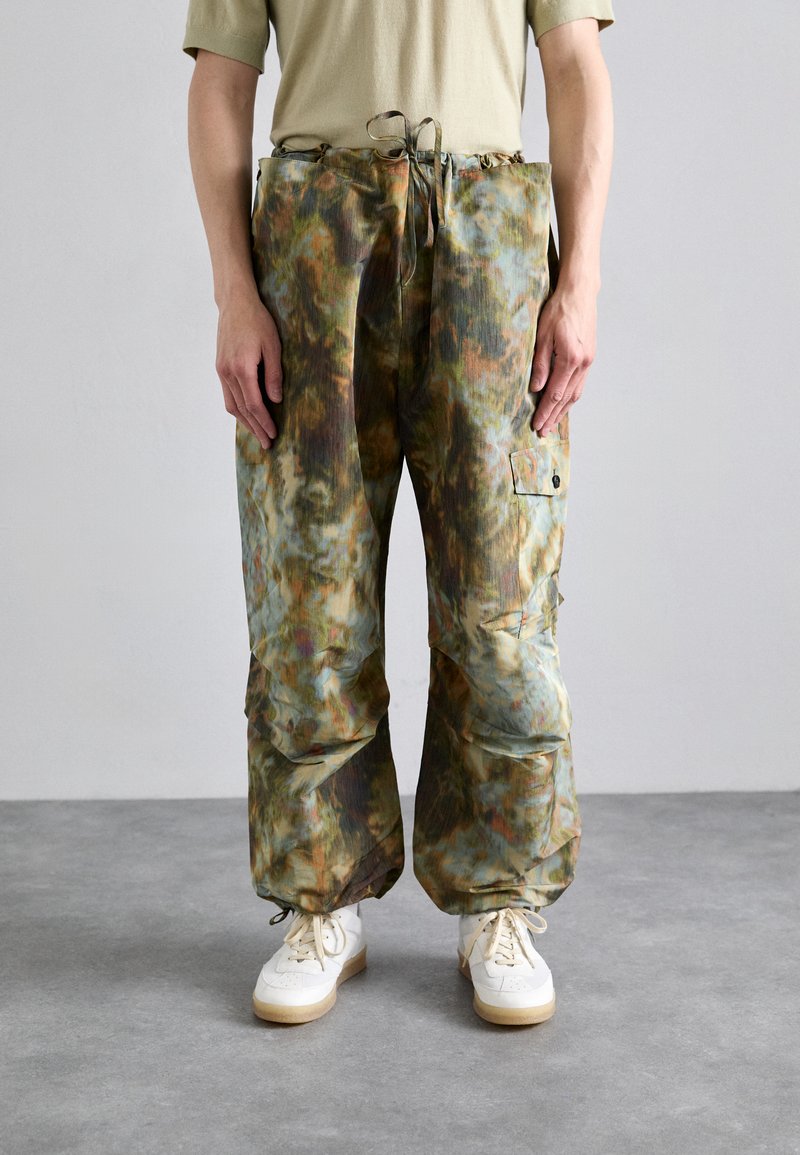 Henrik Vibskov FIELD PANTS - Cargobroek - green