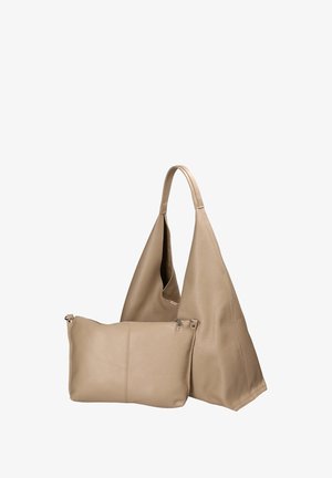 Beige leren schoudertas met een slouchy ontwerp en lange hengsel, vergezeld van een kleinere ritszak, beide met gestructureerde oppervlakken.