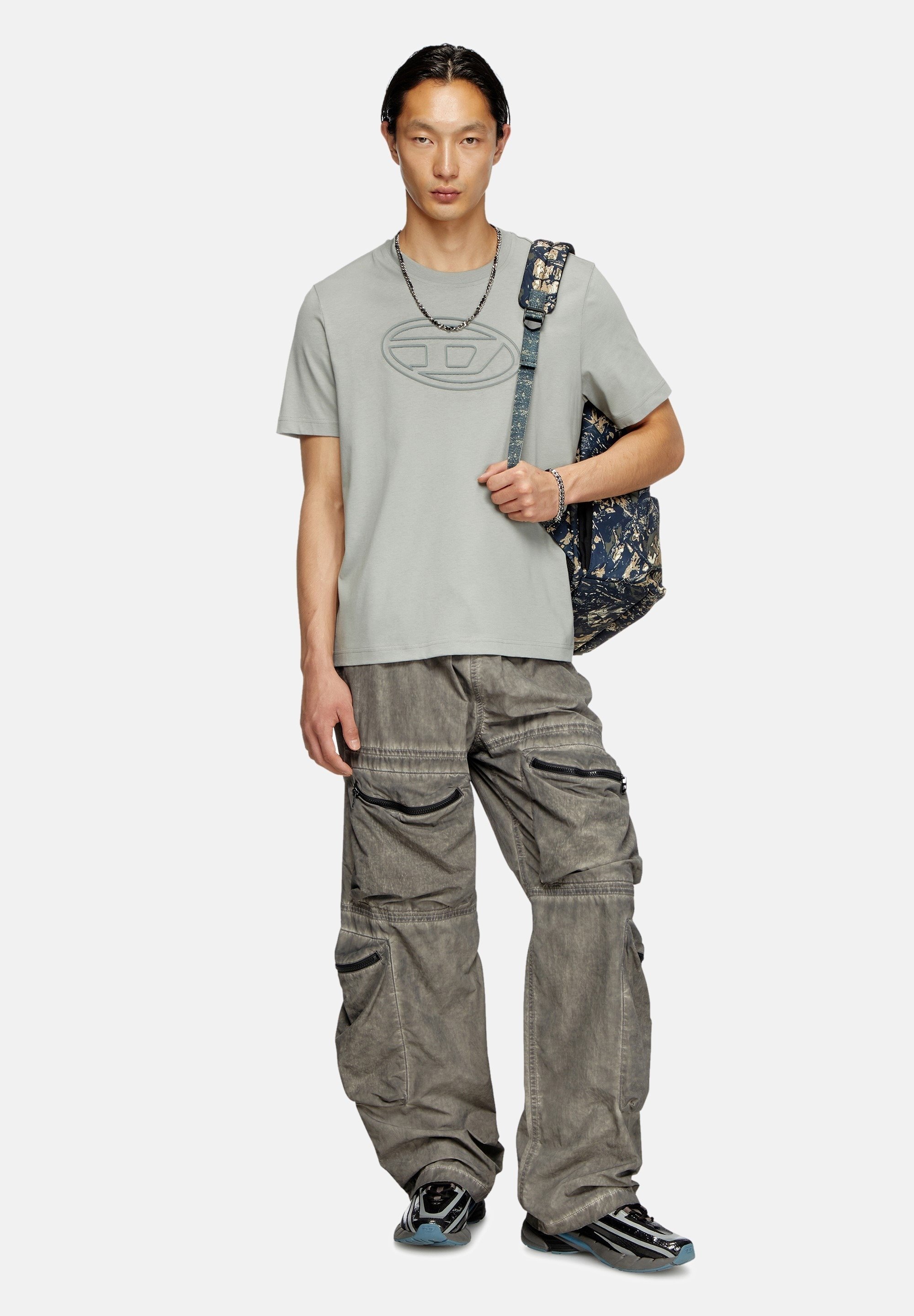 【Diesel】 正規品★ T-Adjust-Bigoval Light Grey ★人気 Men's T-shirt with embossed Oval D | Grey | Diesel