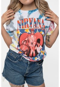 Paradiso Clothing NIRVANA HEART DYE WASH - Print T-shirt - white