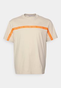 Calvin Klein Jeans Plus Triko s potiskem - beige