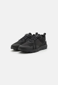 Timberland WINSOR TRAIL WP - Matalavartiset tennarit - black