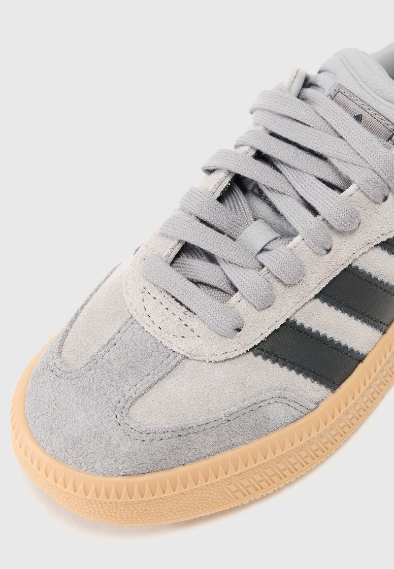 adidas Originals SAMBA XLG J UNISEX - Trainers - grey/core black 