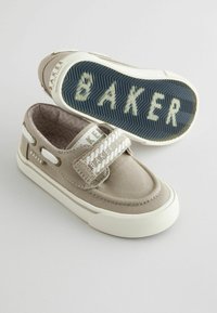 Baker by Ted Baker REGULAR FIT - Brodarice - stone
