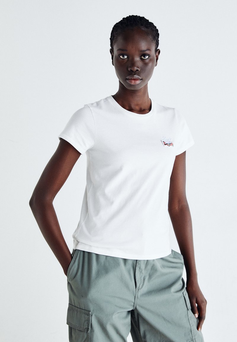 Levi's® THE PERFECT TEE - Marškinėliai su spaudiniu - bright white