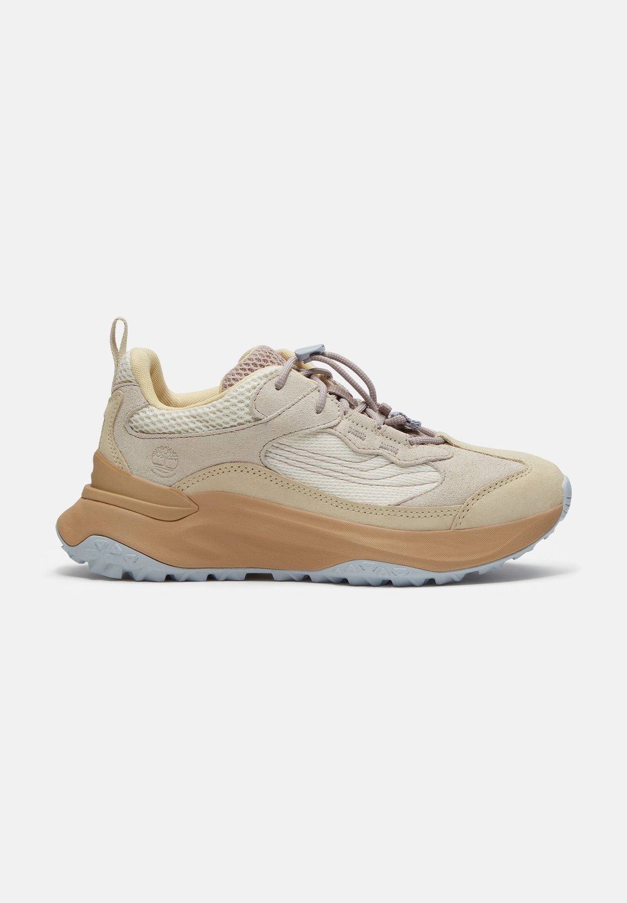LOW LACE-UP WATERPROOF SNEAKER.