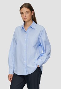 s.Oliver GESTREEPTE - Hemdbluse - himmelblau